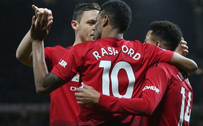 继续围绕其 继续围绕其